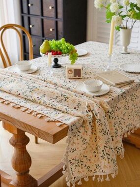 Floral Cotton Tablecloth in Cream with Tassels - Home Dining - 140 x 200 cm